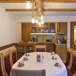 лукс Апартаменти